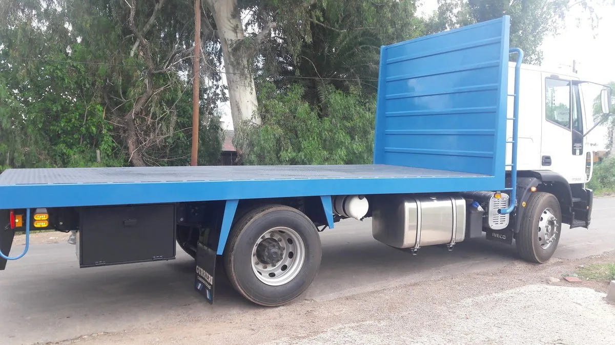 Carroceria playa — Carrocerias Gurrieri, Mendoza